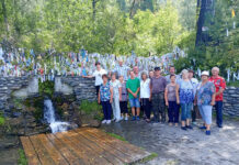 Клуб ветеранов «Золотая осень» из села Шульгин Лог Советского района в очередной раз посетил Республику Алтай
